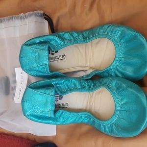 Seaside Foil Storehouse flats